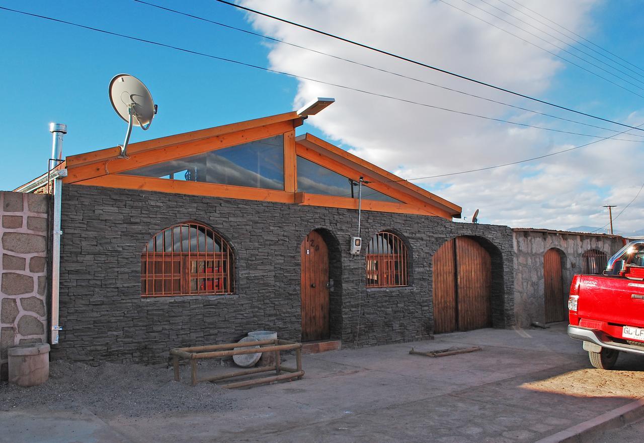 Hostal Turickapur San Pedro de Atacama Exterior photo